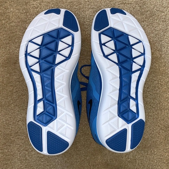 💙Nike tennis shoes - Picture 4 of 6